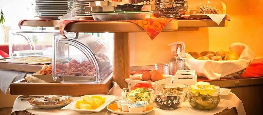 Hotel Koessler Tux Εξωτερικό φωτογραφία